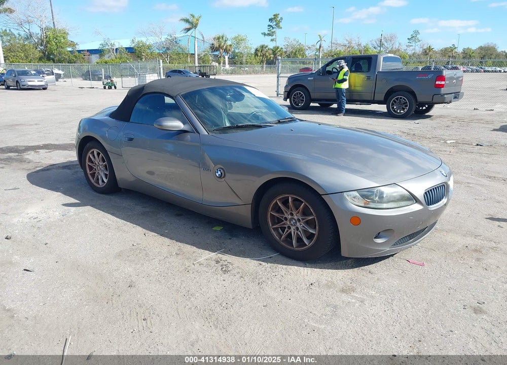 2005 BMW Z4 2.5I VIN: 4USBT33545LS56067