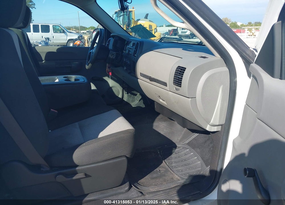 2009 CHEVROLET SILVERADO 1500 VIN: 1GCEC14XX9Z184897