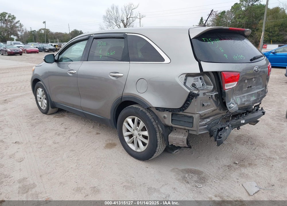 2017 KIA SORENTO 2.4L L VIN: 5XYPG4A35HG260460