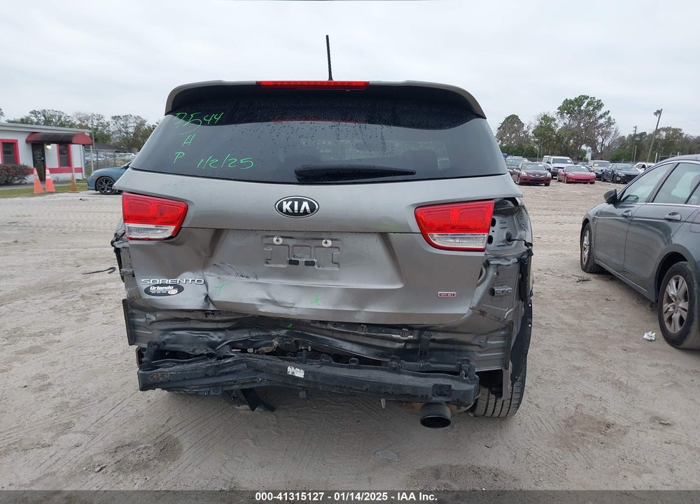 2017 KIA SORENTO 2.4L L VIN: 5XYPG4A35HG260460