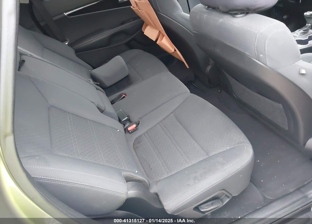 2017 KIA SORENTO 2.4L L VIN: 5XYPG4A35HG260460