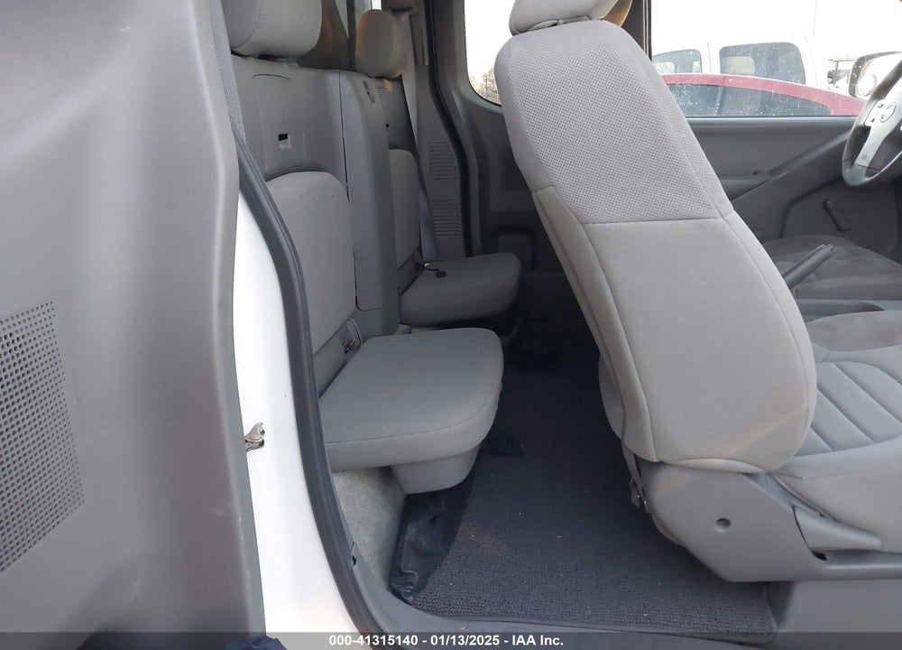 2017 NISSAN FRONTIER VIN: 1N6BD0CT4HN737538