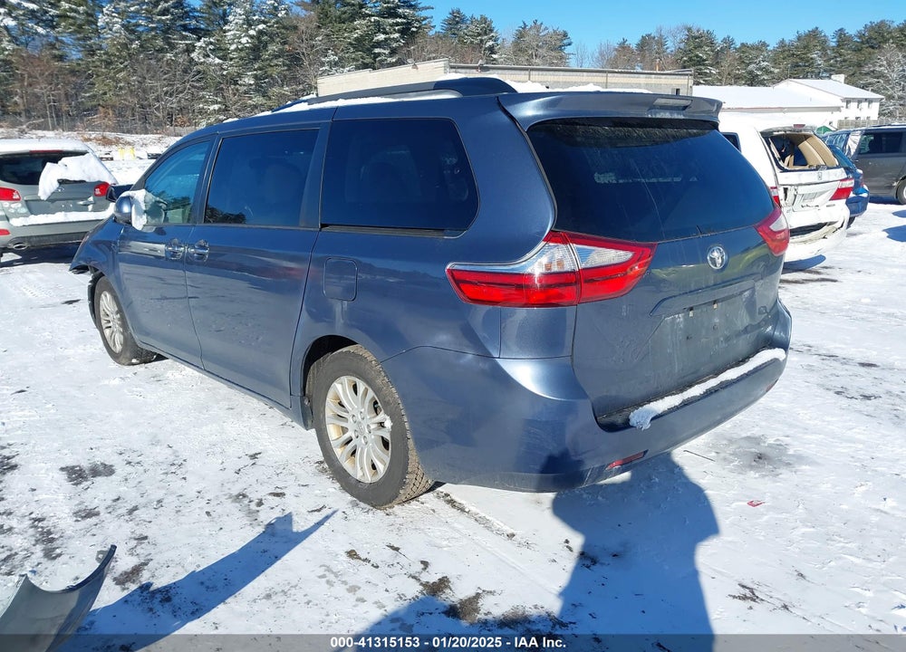 2015 TOYOTA SIENNA XLE 8 PASSENGER VIN: 5TDYK3DC9FS665617