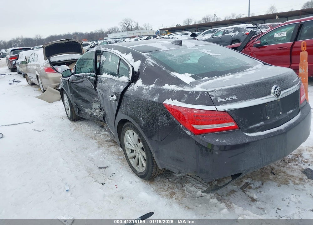 2015 BUICK LACROSSE VIN: 1G4GA5G31FF186061