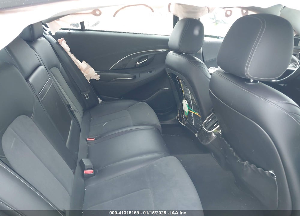 2015 BUICK LACROSSE VIN: 1G4GA5G31FF186061