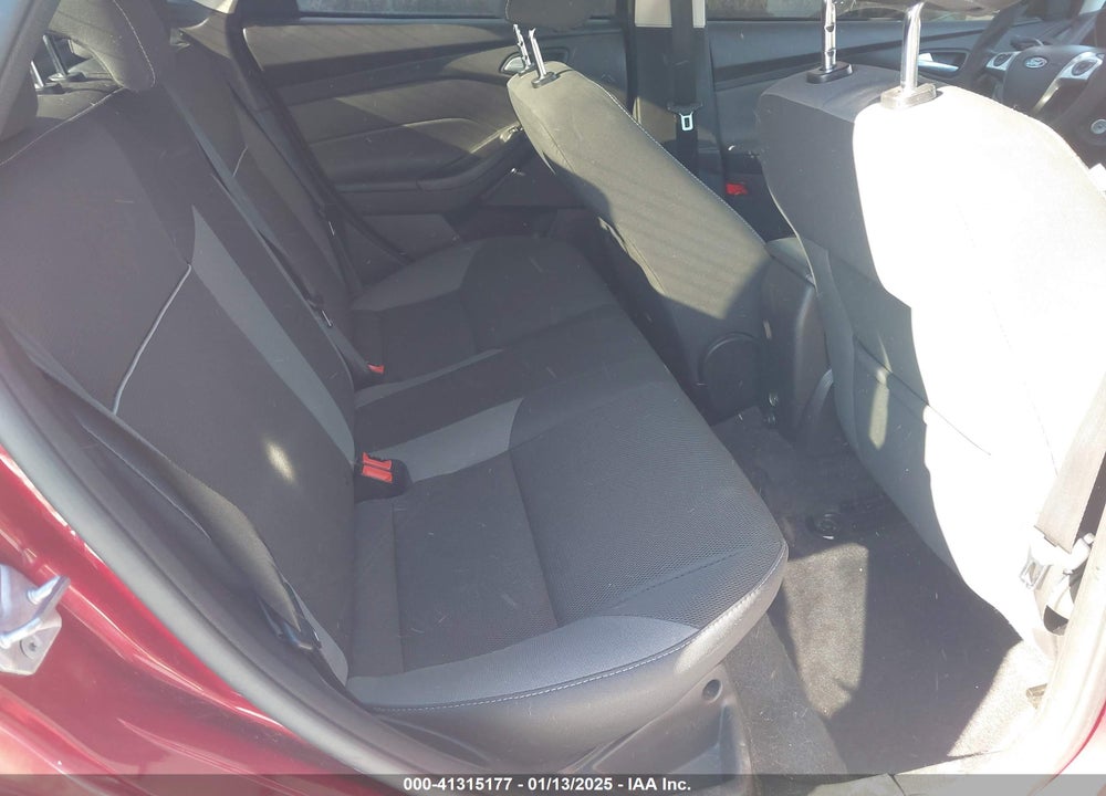 2014 FORD FOCUS VIN: 1FADP3F20EL122411