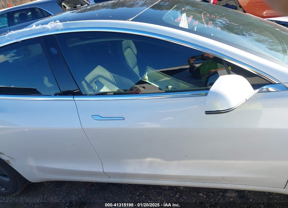2020 TESLA MODEL 3 VIN: 5YJ3E1EA5LF598176