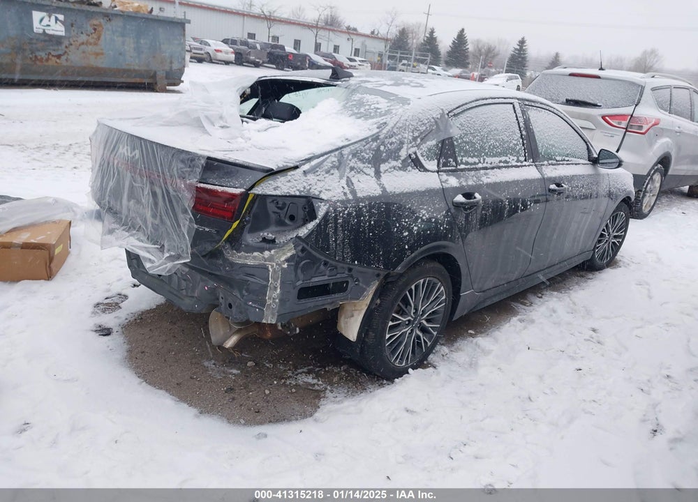 2023 KIA FORTE VIN: 3KPF54AD8PE670885