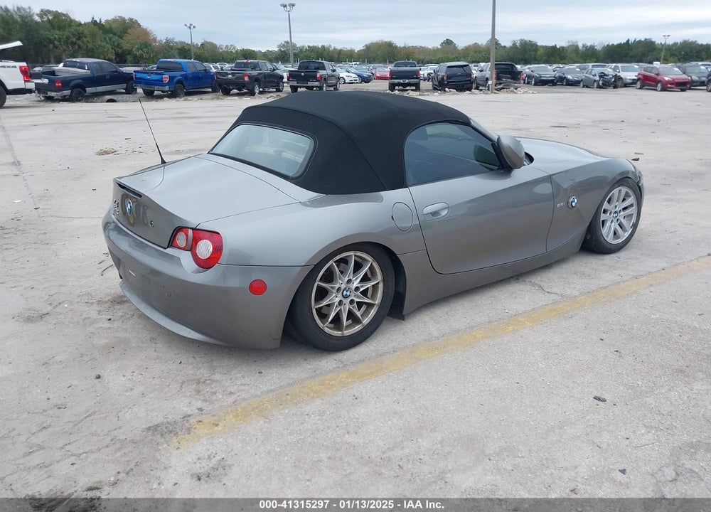 2005 BMW Z4 2.5I VIN: 4USBT33505LS56339