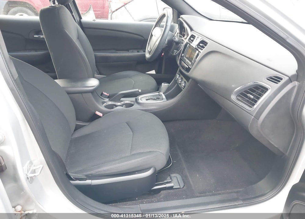 2011 CHRYSLER 200 VIN: 1C3BC1FB1BN555466