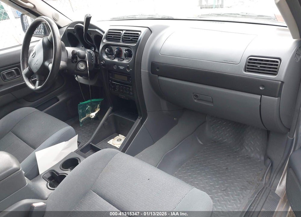 2004 NISSAN FRONTIER XE VIN: 1N6DD26T14C450485
