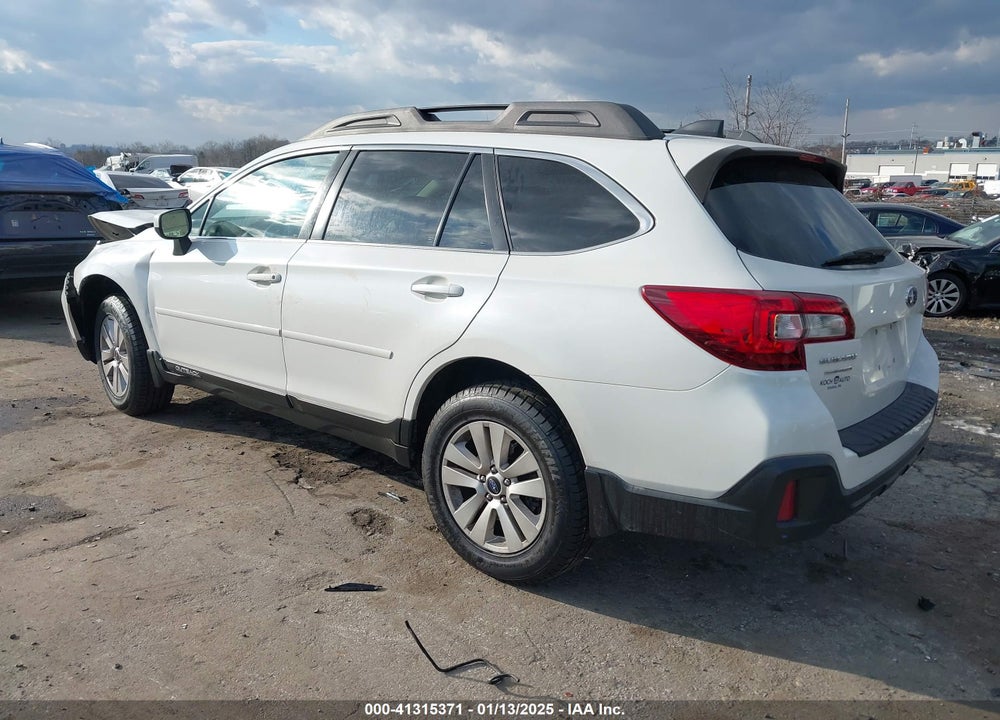 2018 SUBARU OUTBACK 2.5I PREMIUM VIN: 4S4BSACC1J3299928