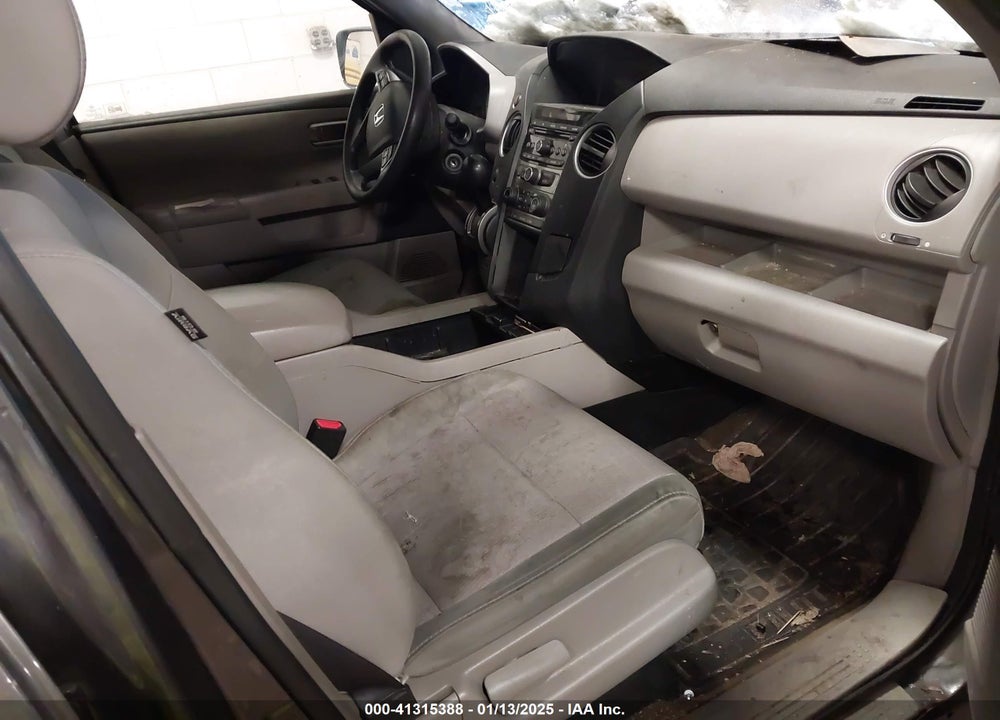 2015 HONDA PILOT EX VIN: 5FNYF4H45FB002269
