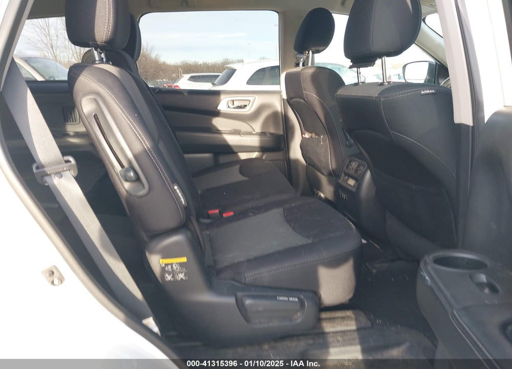2019 NISSAN PATHFINDER VIN: 5N1DR2MM5KC604544
