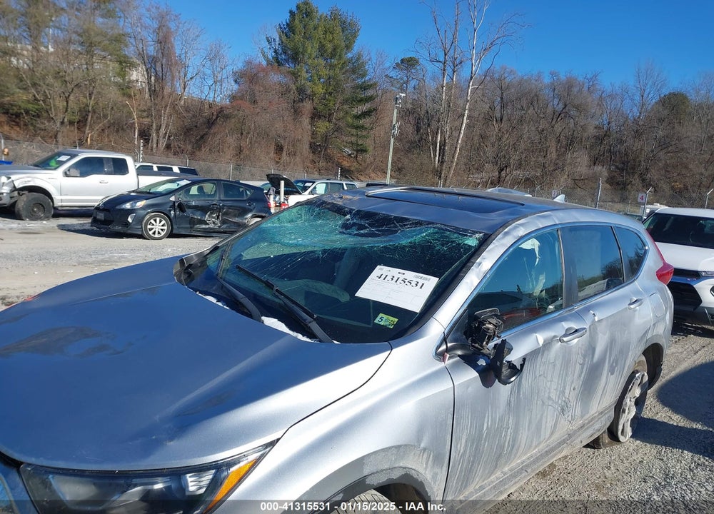 2018 HONDA CR-V VIN: 7FARW2H5XJE066466