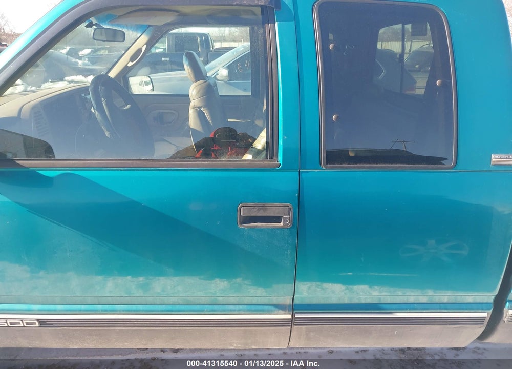 1995 CHEVROLET GMT-400 K1500 VIN: 1GCEK19K6SE132888