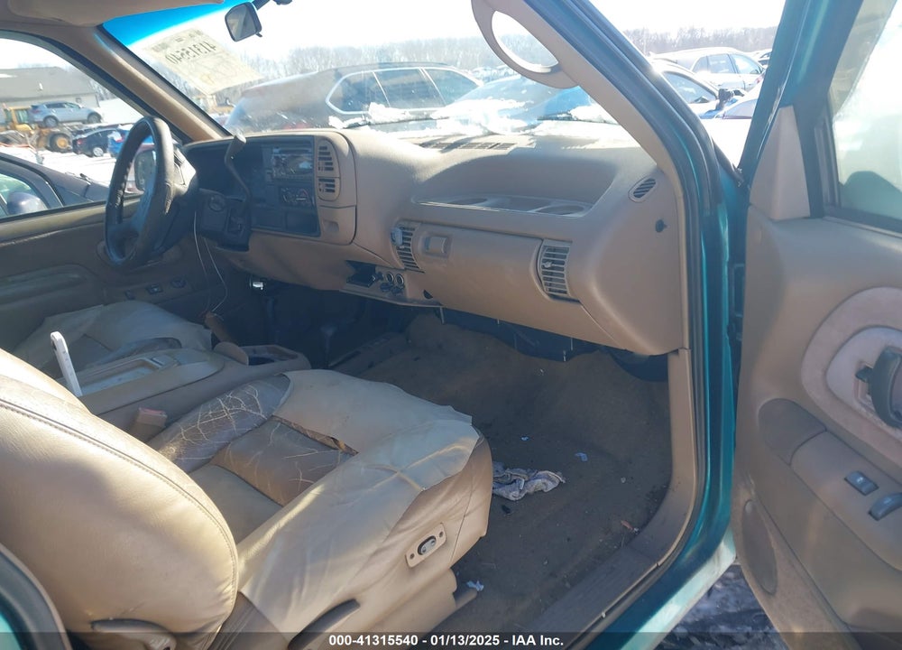 1995 CHEVROLET GMT-400 K1500 VIN: 1GCEK19K6SE132888
