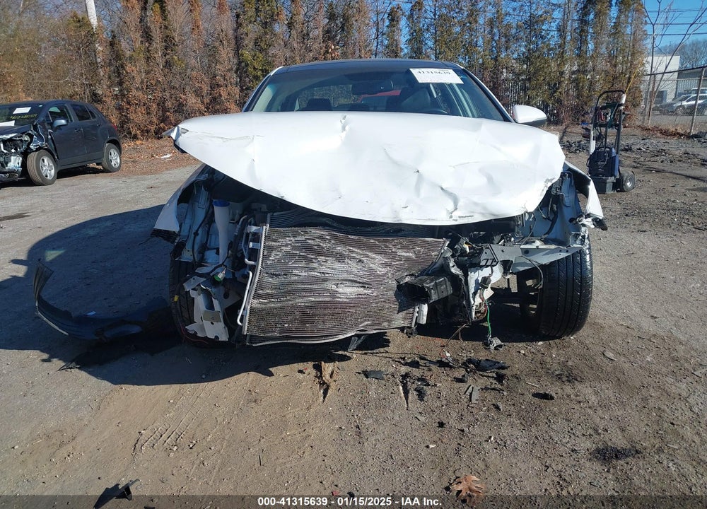 2018 KIA OPTIMA VIN: 5XXGU4L38JG192817
