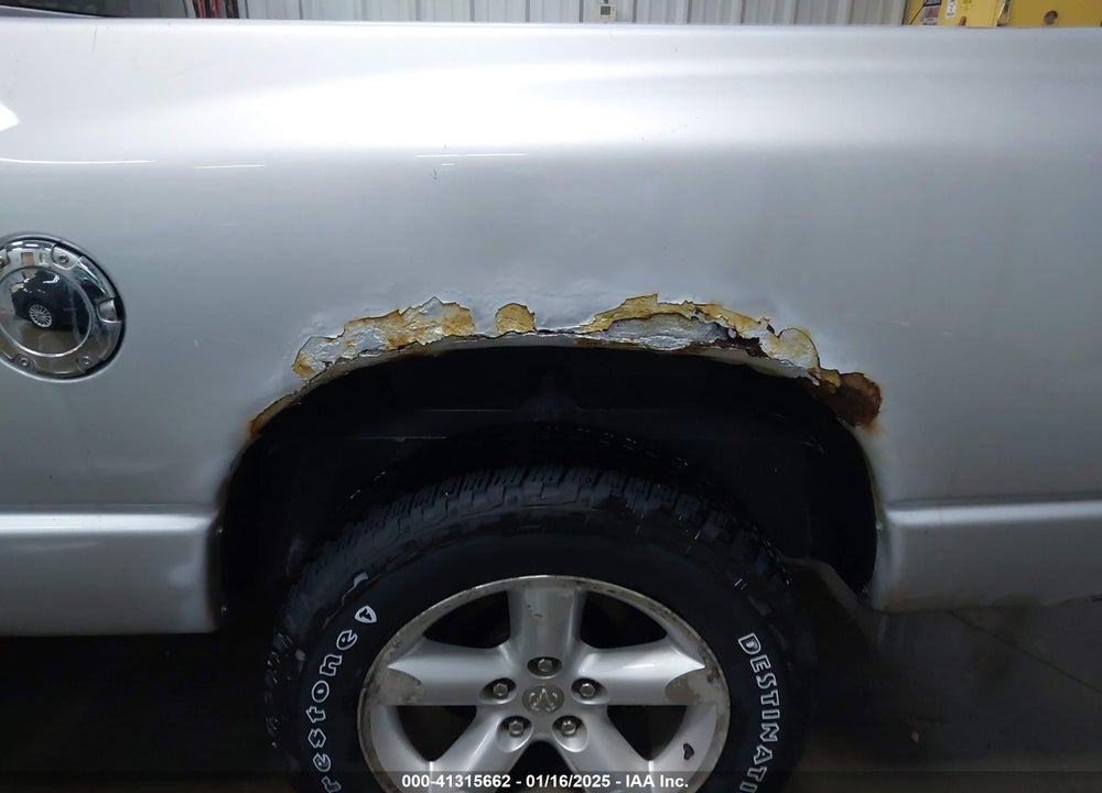 2007 DODGE RAM 1500 VIN: 1D7HU18217S116945
