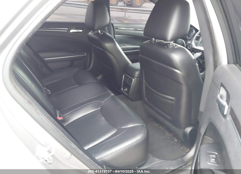 2011 CHRYSLER 300 LIMITED VIN: 2C3CA5CG9BH533239