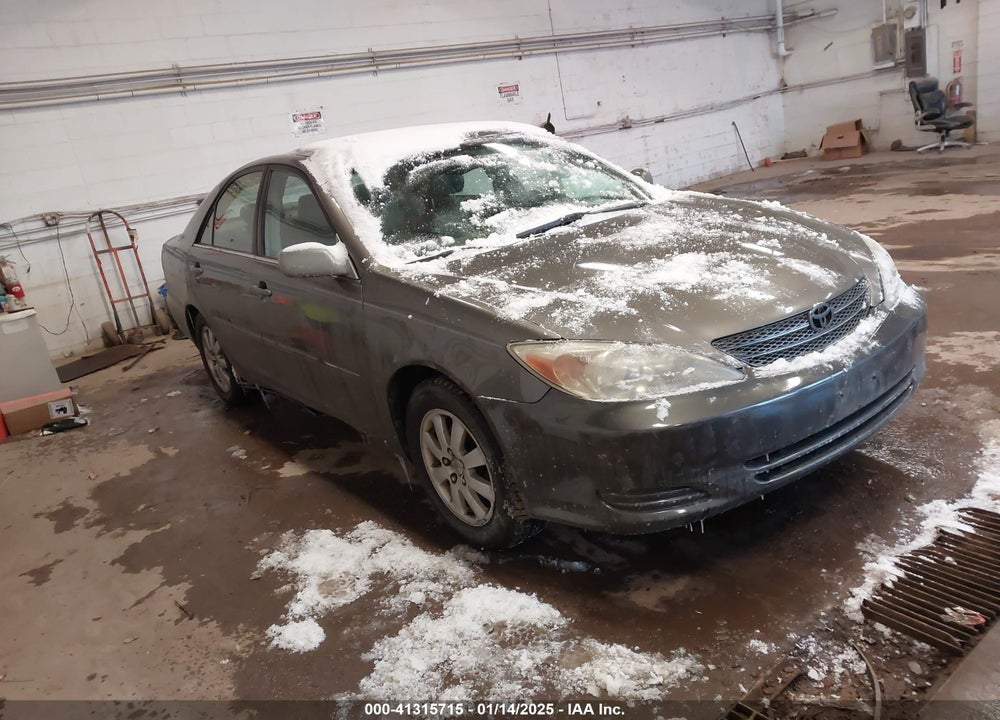2002 TOYOTA CAMRY XLE V6 VIN: 4T1BF30K22U540693