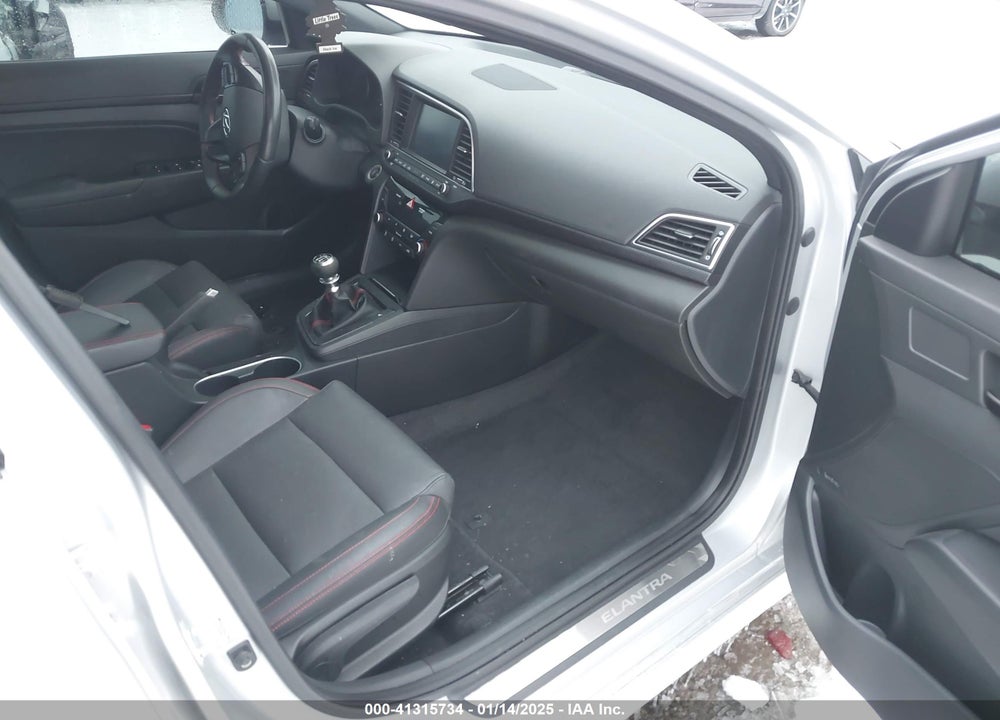 2018 HYUNDAI ELANTRA VIN: KMHD04LBXJU553735