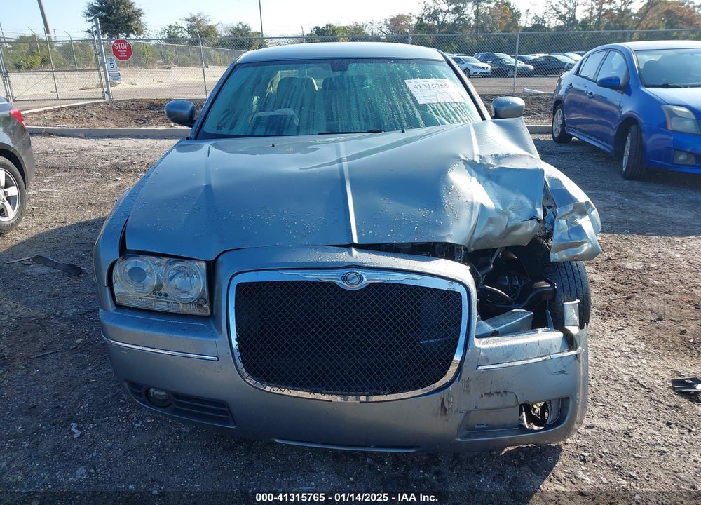 2007 CHRYSLER 300 TOURING VIN: 2C3KA53G77H811283