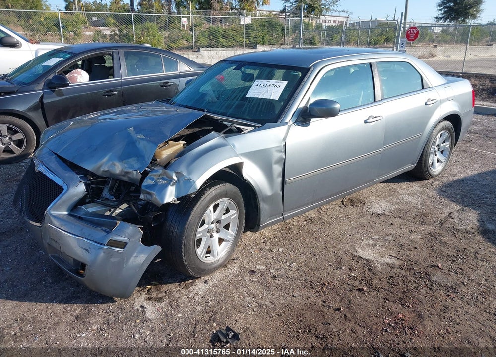 2007 CHRYSLER 300 TOURING VIN: 2C3KA53G77H811283