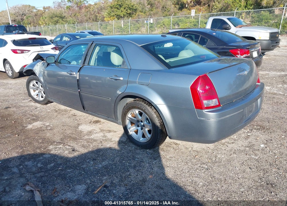 2007 CHRYSLER 300 TOURING VIN: 2C3KA53G77H811283