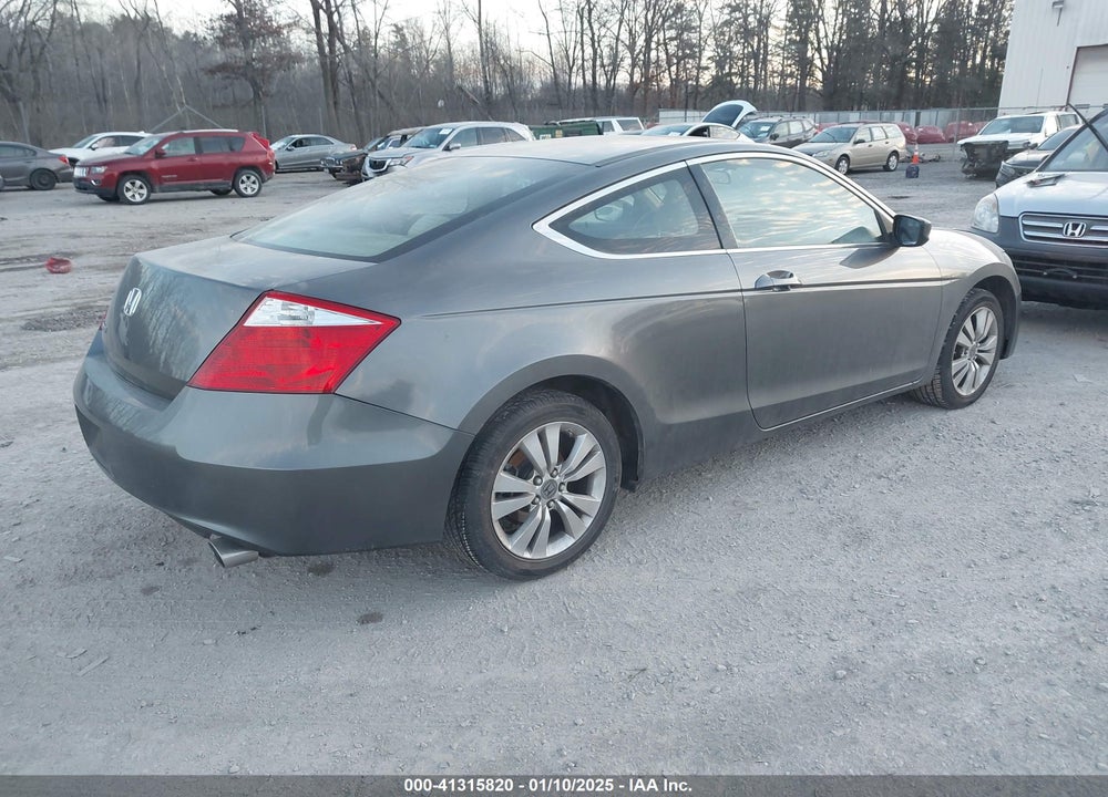 2010 HONDA ACCORD 2.4 EX VIN: 1HGCS1A76AA014720