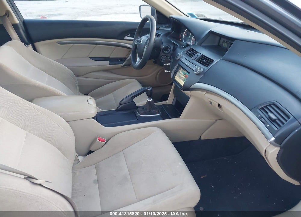 2010 HONDA ACCORD 2.4 EX VIN: 1HGCS1A76AA014720