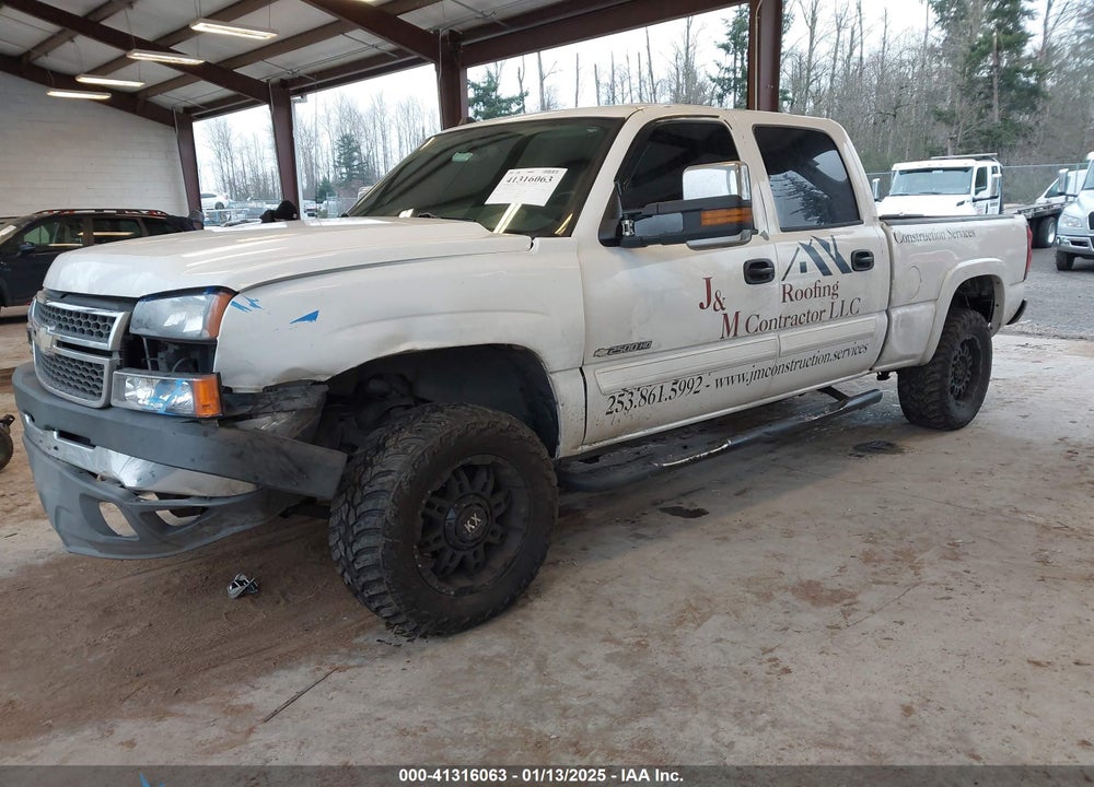 2005 CHEVROLET SILVERADO 2500HD LS VIN: 1GCHC23U85F944752