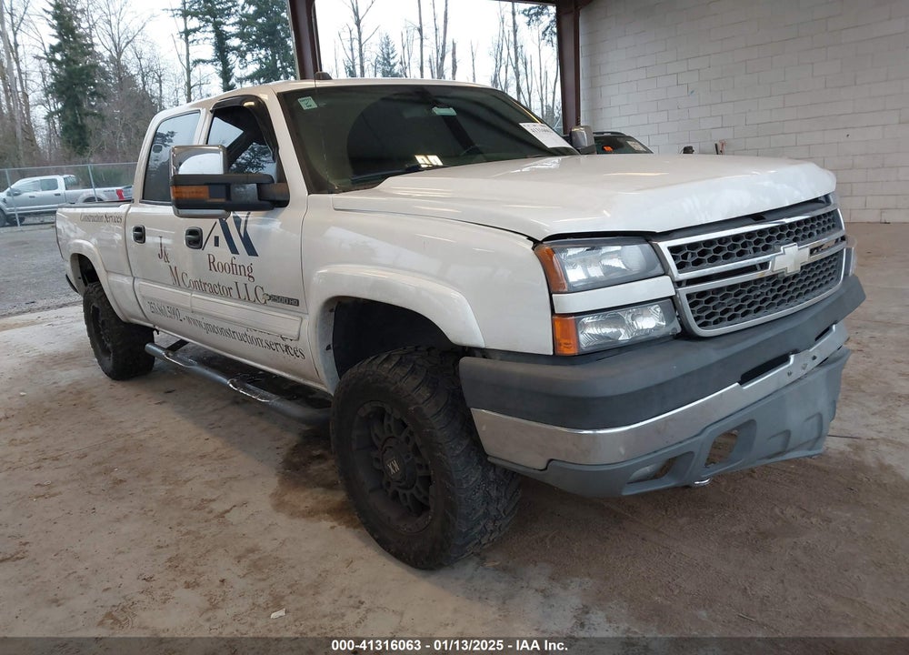 2005 CHEVROLET SILVERADO 2500HD LS VIN: 1GCHC23U85F944752