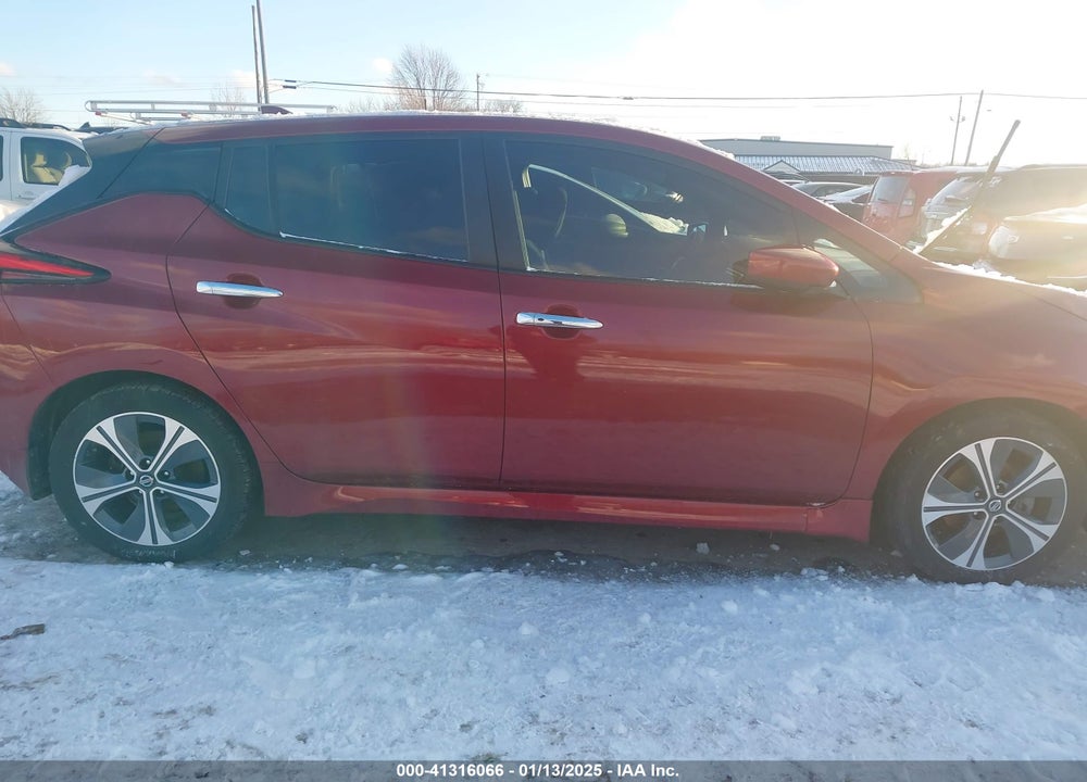 2018 NISSAN LEAF VIN: 1N4AZ1CPXJC307237