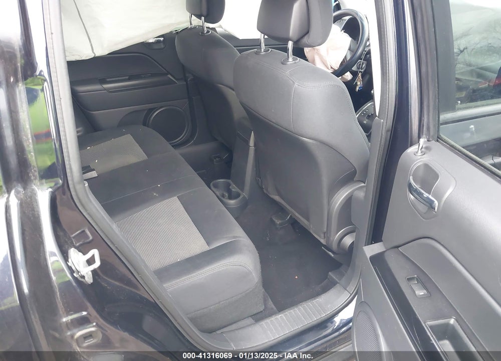 2011 JEEP COMPASS VIN: 1J4NF1FB3BD164268