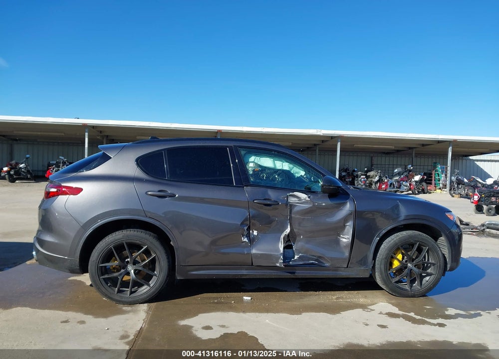 2021 ALFA ROMEO STELVIO TI AWD VIN: ZASPAKBN6M7D11100