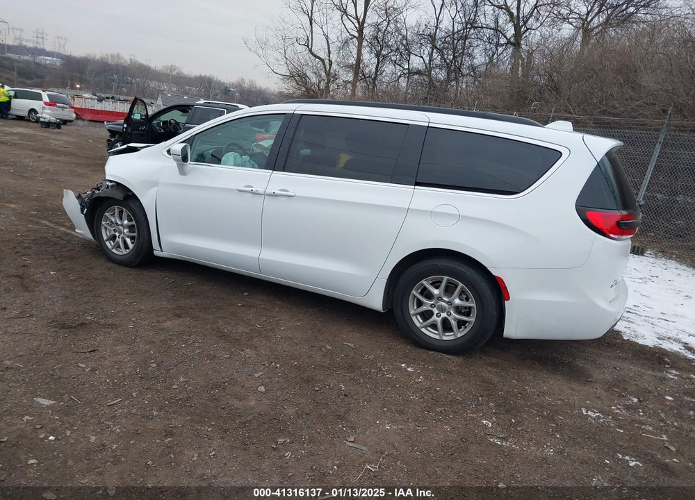 2022 CHRYSLER PACIFICA TOURING L VIN: 2C4RC1BG3NR162104