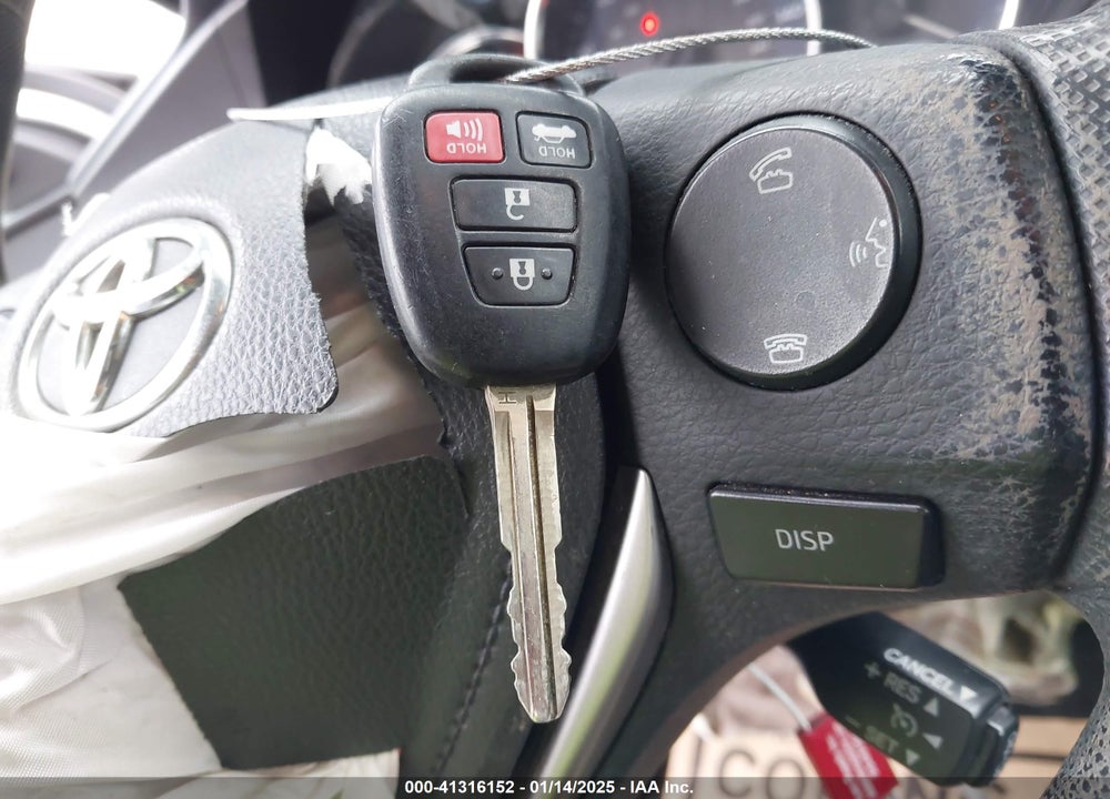 2015 TOYOTA COROLLA VIN: 5YFBURHE5FP252875