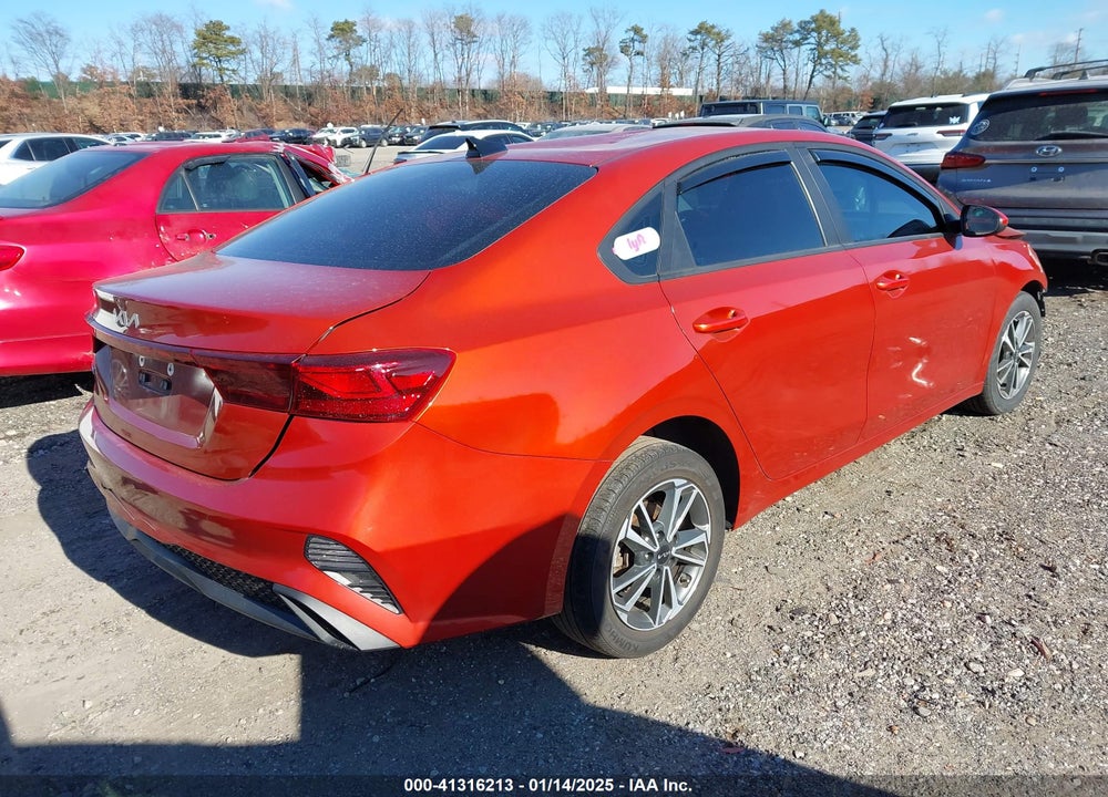 2023 KIA FORTE VIN: 3KPF24AD9PE582923