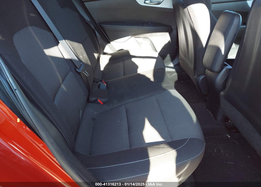 2023 KIA FORTE VIN: 3KPF24AD9PE582923
