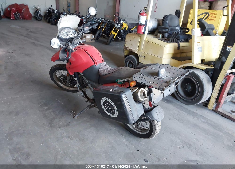 2002 BMW F650 GS VIN: WB10182A12ZE46643