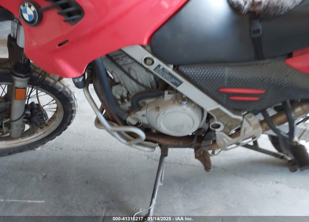 2002 BMW F650 GS VIN: WB10182A12ZE46643