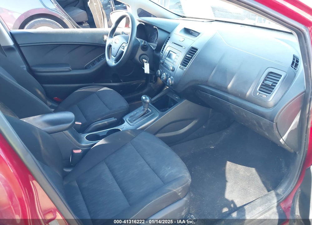 2016 KIA FORTE VIN: KNAFK4A6XG5570385