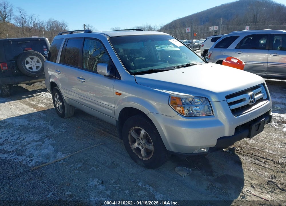 2008 HONDA PILOT SE VIN: 5FNYF18368B005240