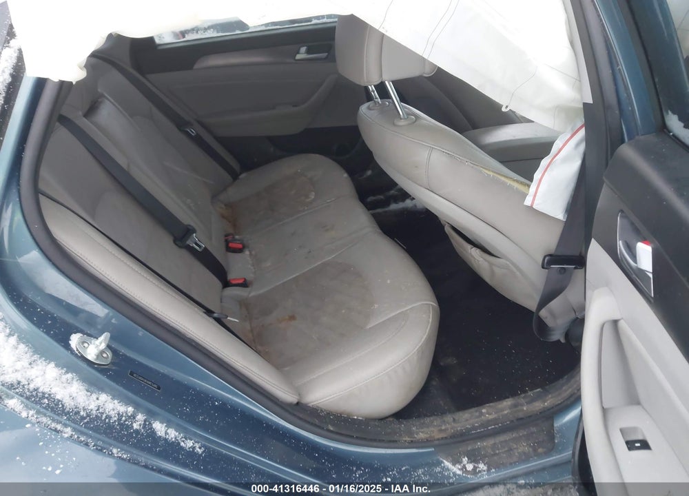 2015 HYUNDAI SONATA VIN: 5NPE34AF6FH097238