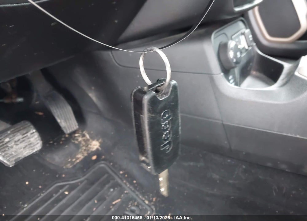 2015 JEEP RENEGADE SPORT VIN: ZACCJBAT4FPC41030