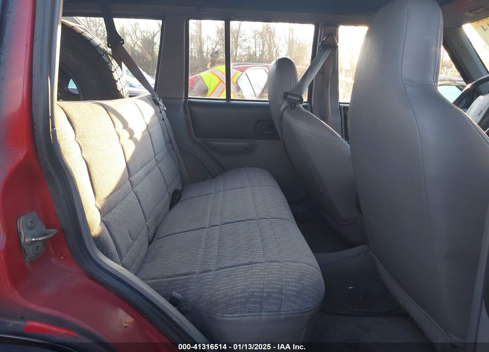 1998 JEEP CHEROKEE CLASSIC/SPORT VIN: 1J4FJ68S1WL224170