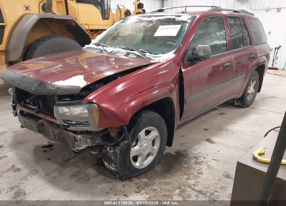 2005 CHEVROLET TRAILBLAZER LS VIN: 1GNDT13S252124768