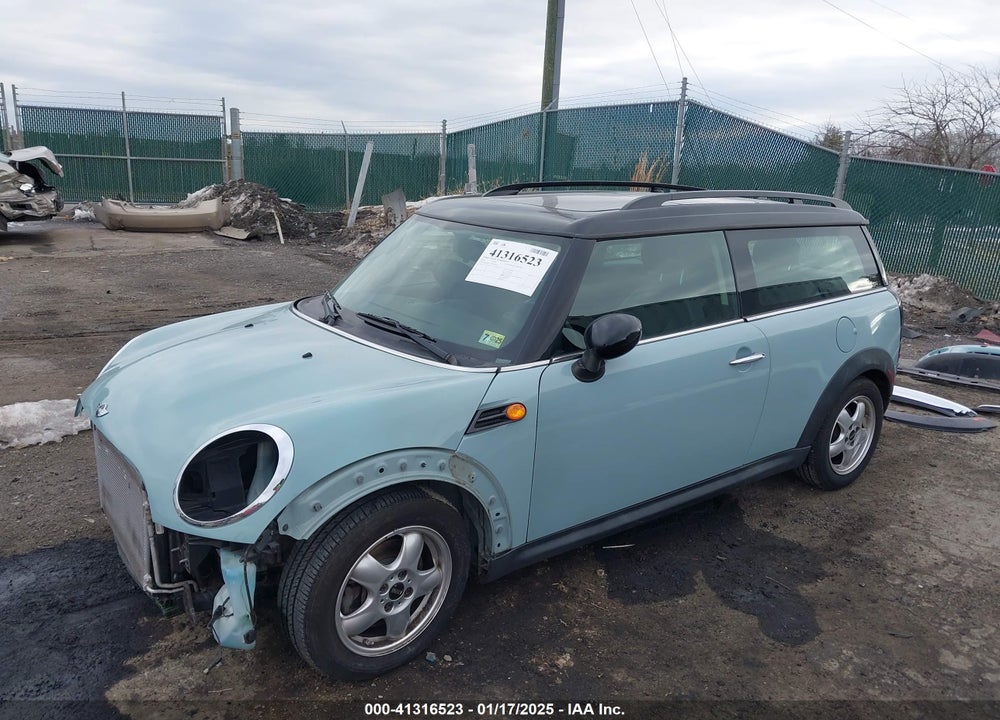 2011 MINI COOPER CLUBMAN VIN: WMWZF3C51BT187925