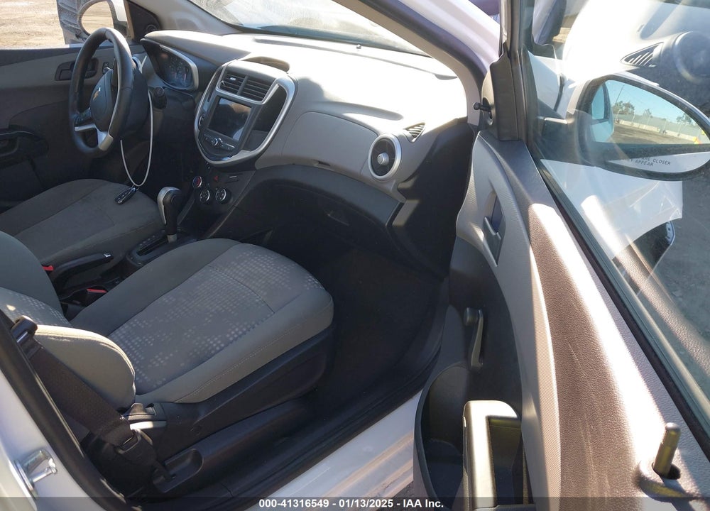 2019 CHEVROLET SONIC LT AUTO VIN: 1G1JG6SB9K4135905